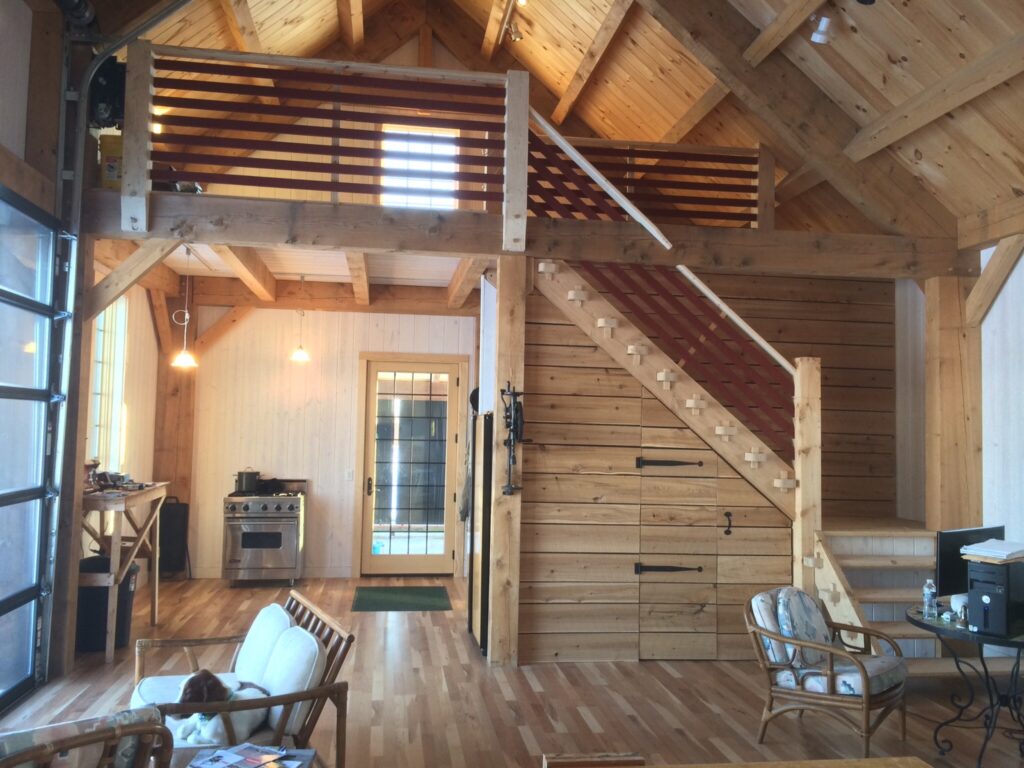 Carriage-House-Saltbox-24×48-in-WI-503C-Home-Interior