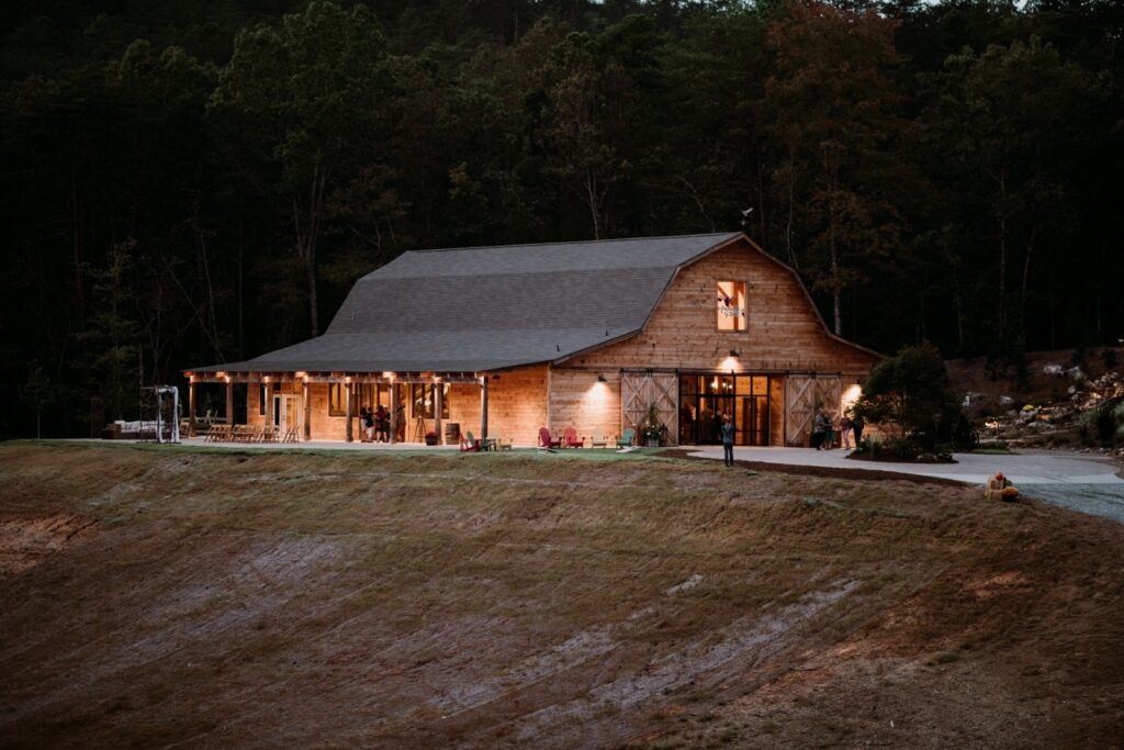 Gambrel-with-Lean-To_s-68×98-in-SC-208K-Event-Venue-Hammerbeam-Truss